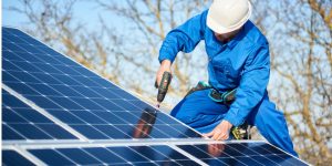 Installation Maintenance Panneaux Solaires Photovoltaïques à Lancon